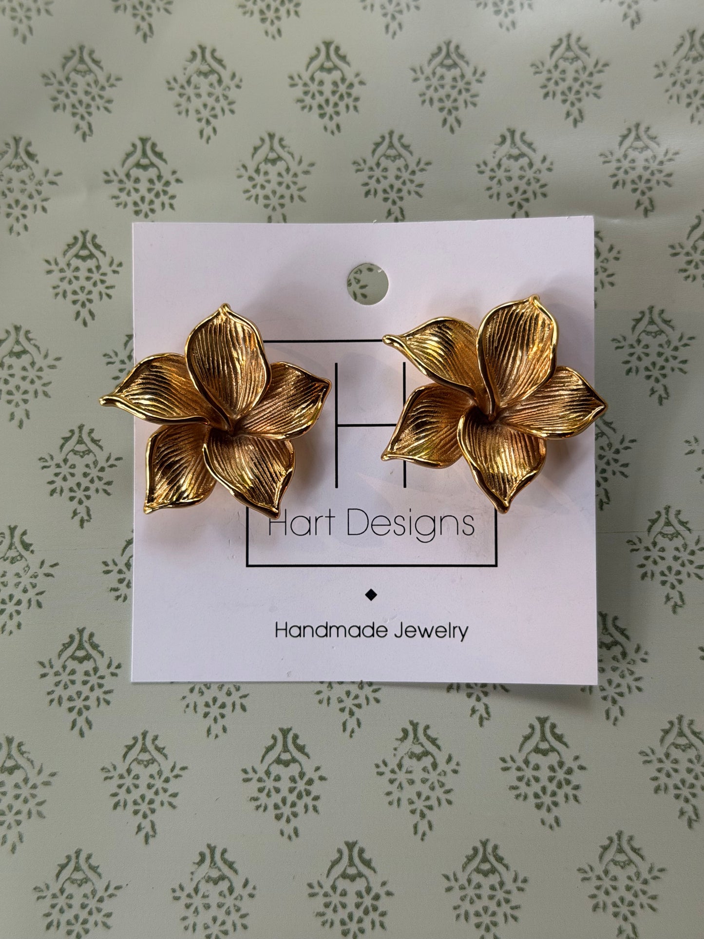 HD gold flower earrings