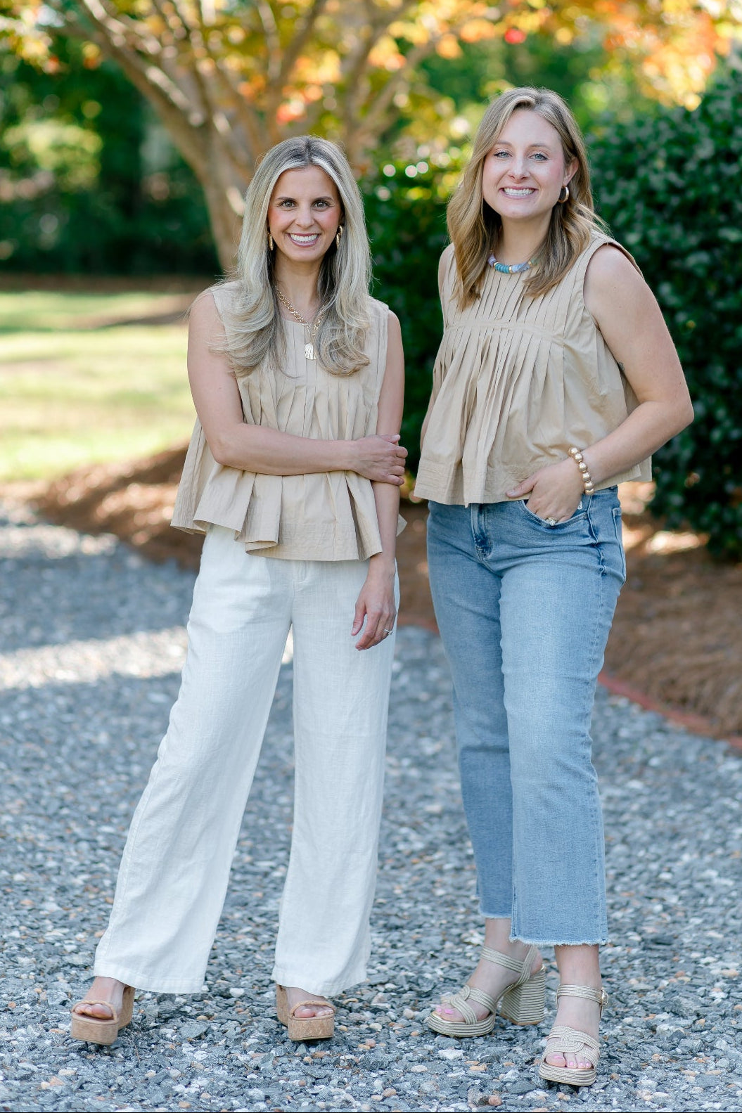 Pleated Slight Crop Sleeveless Top